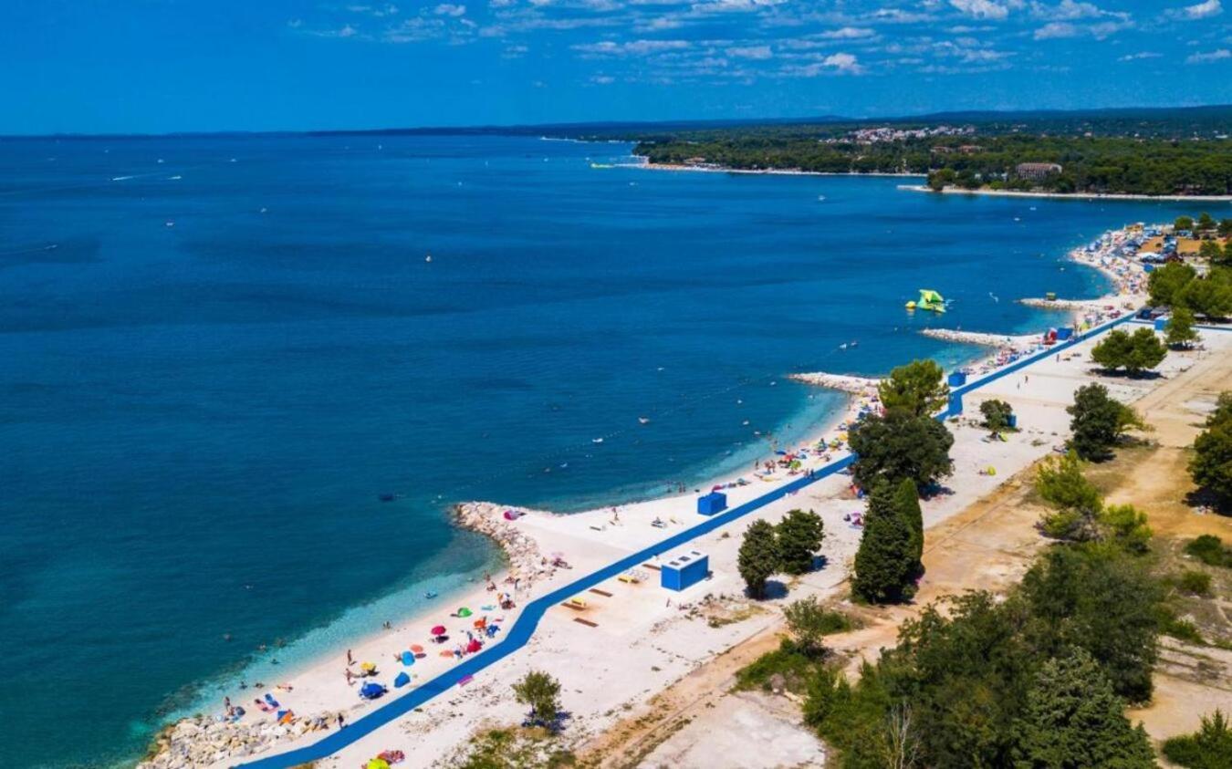 Caramel Comforts With Sea View In Stinjan Only 300 Meters From The Beach Pula Luaran gambar