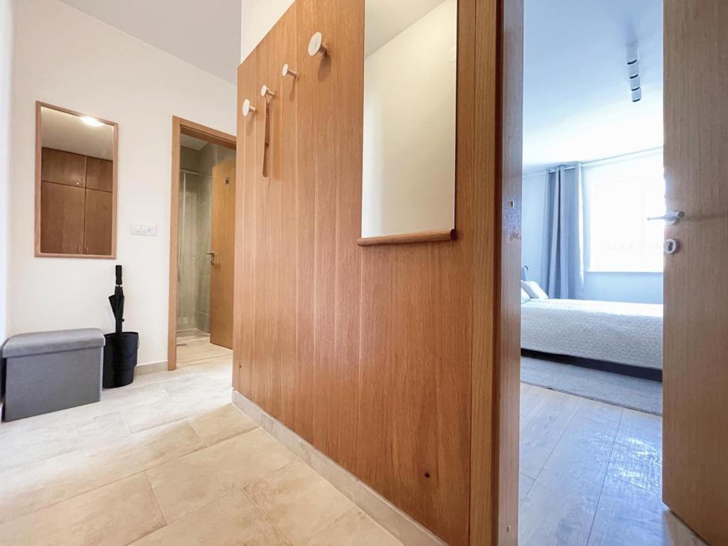 Caramel Comforts With Sea View In Stinjan Only 300 Meters From The Beach Pula Luaran gambar
