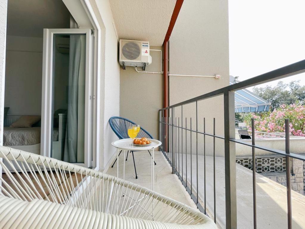 Caramel Comforts With Sea View In Stinjan Only 300 Meters From The Beach Pula Luaran gambar