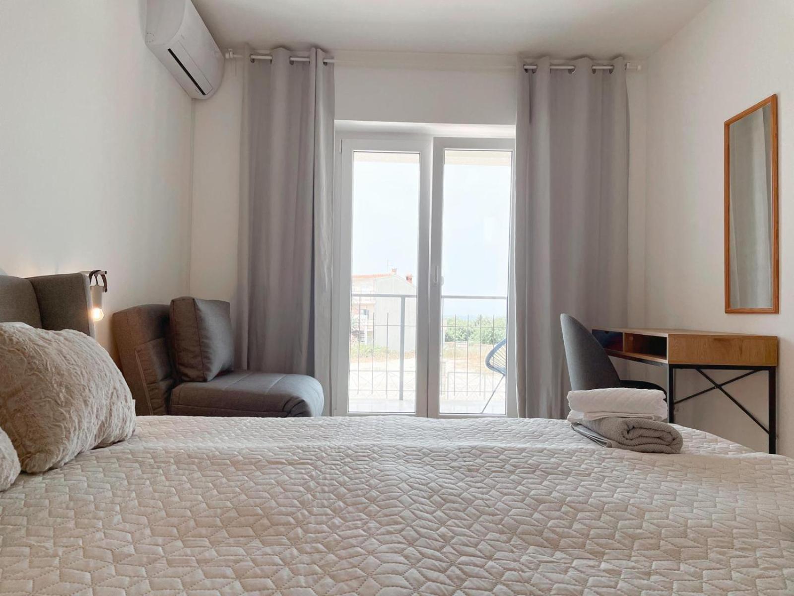 Caramel Comforts With Sea View In Stinjan Only 300 Meters From The Beach Pula Luaran gambar