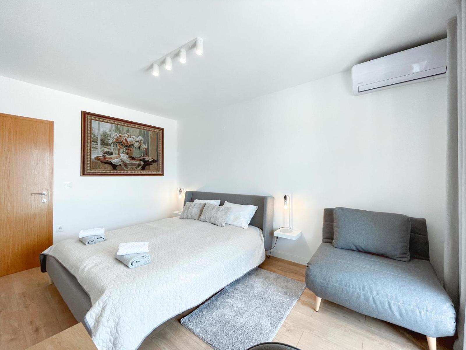 Caramel Comforts With Sea View In Stinjan Only 300 Meters From The Beach Pula Luaran gambar